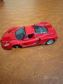 Modellino Ferrari rossa