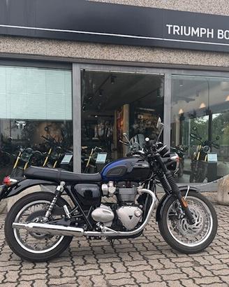 Triumph Bonneville T120 STEALTH EDITION