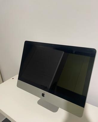 IMac (21.5-inch, Late 2009) con tastiera apple