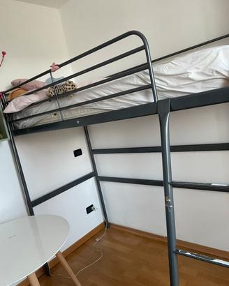 Letto a castello in metallo