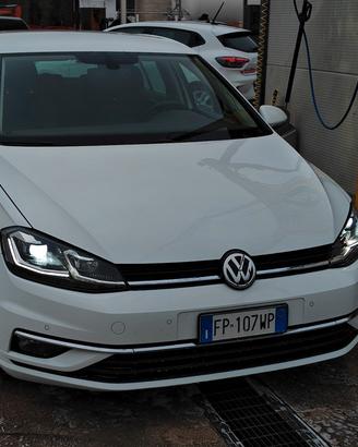 Golf 1.6 Executive cambio automatico 