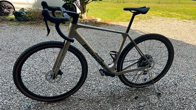 Bianche Gravel carbon Arcadex oro (1 uscita) M