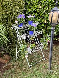 Fioriera antica in ferro