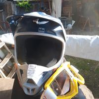 casco con maschera 