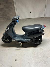 Piaggio zip sp