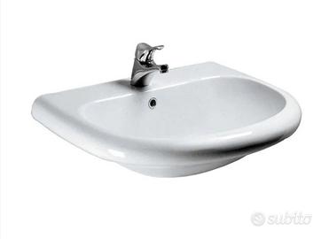 Lavabo bagno con colonna