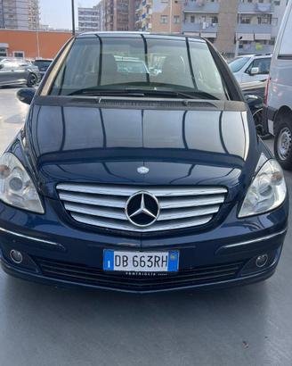 MERCEDES - Classe B - 180 CDI Sport
