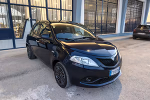 Lancia Ypsilon 1.3 MJT 16V 95 CV 5 porte S&S Plati