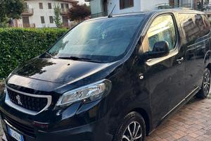 Peugeot Expert Traveller 8 posti