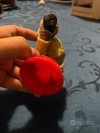 Yoda Star Wars con spada laser brillante con pile