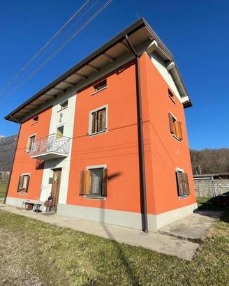 SPAZIOSA CASA INDIPENDENTE CON DEPOSITO E TERRE...