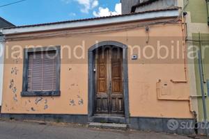 Casa singola con garage a Linguaglossa