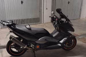 Yamaha t max