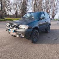 NISSAN TERRANO II 2.7 TD