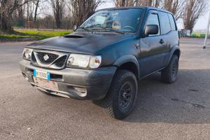 NISSAN TERRANO II 2.7 TD