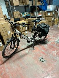 Monopattino +bici elettrica