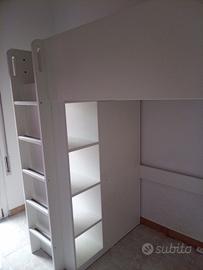 Letto a soppalco Ikea con armadietto
