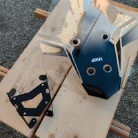 Parabrezza GIVI + attacco Tracer900