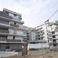 4 LOCALI A BRUGHERIO