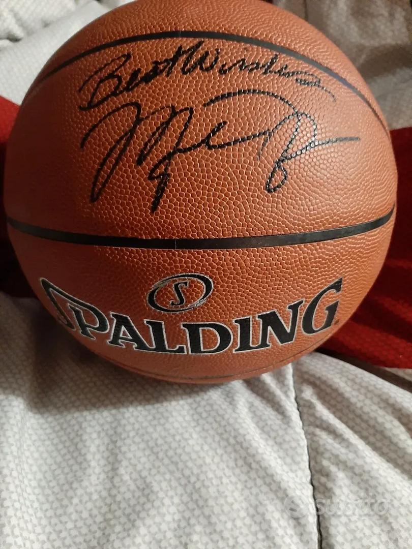 Pallone autografato cheap da michael jordan