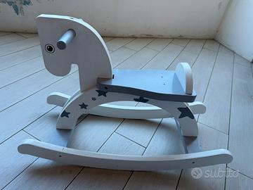 Cavallo a dondolo LaBebe