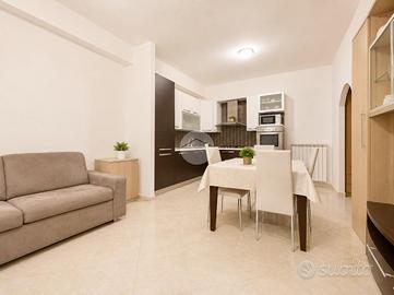 2 LOCALI A ROMA