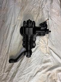 Scatola sterzo nissan patrol gr y61