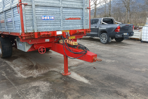 Seminatricie sfoggia rimorchio capriotti