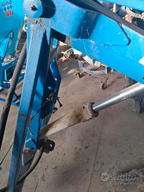 Caricatore posteriore per letame Perlo