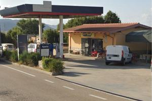Impianto carburante e Bar