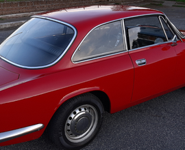 Alfa Romeo GT scalino junior 1300
