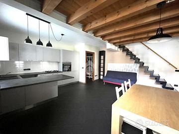 3 LOCALI A CAMPOLONGO SUL BRENTA