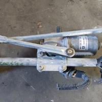 MOTORINO TERGICRISTALLO ANT OPEL CORSA D ANNO 2011