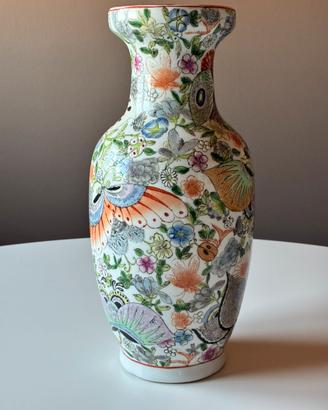 Vaso orientale in porcellana