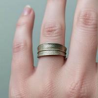 Anello con un affascinante design a piuma - anni60