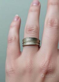Anello con un affascinante design a piuma - anni60