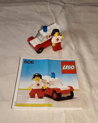 Lego 606 Ambulanza, con istruzioni 