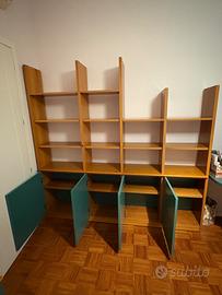 Libreria Molteni con scrivania e comodino
