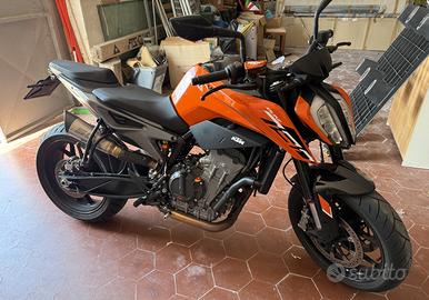 KTM 790 Duke - 2024
