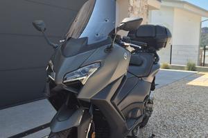 Yamaha T-Max 560 2025