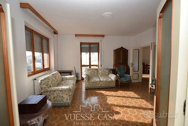 Ampio in viale Ciusa