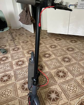 Monopattino Pieghevole - Velocità Fino a 25 Km/h