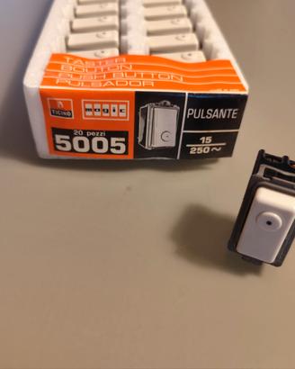 Pulsante BTicino Magic  10A  250V cod 2005