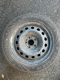 Gomme da neve + cerchione ferro 16’ FIAT