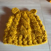 Cappello lavorato a maglia pull & bear