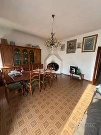 Appartamento di 89 m² con 4 locali e box auto a Ra