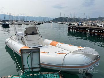 Gommone Bat 690-Yamaha 150 Valutiamo Permuta