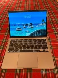 Apple Macbook Air 13" M1  batt 94% -US keyboard