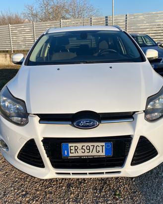 Ford Focus 1.6 120 CV 88 KW GPL SW Titanium