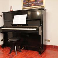 Pianoforte Ed. Seiler accordato.